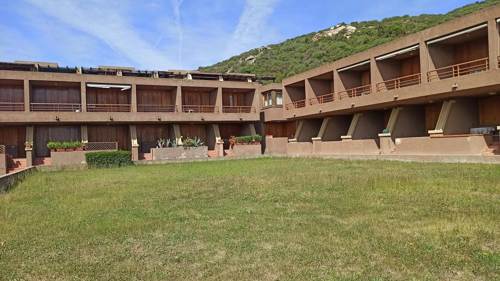Cugnana Bella Vista Club Residence